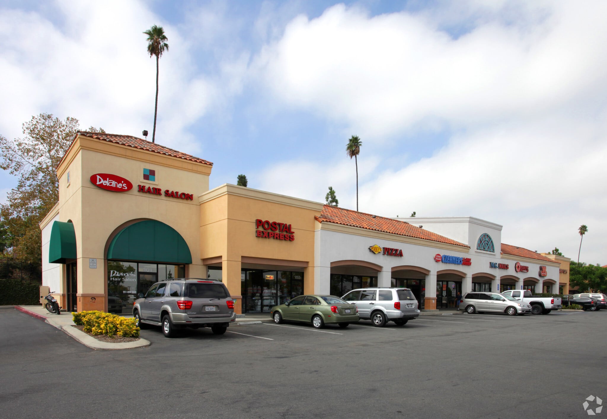 1140-1280 E Ontario Ave, Corona, CA for lease Primary Photo- Image 1 of 3