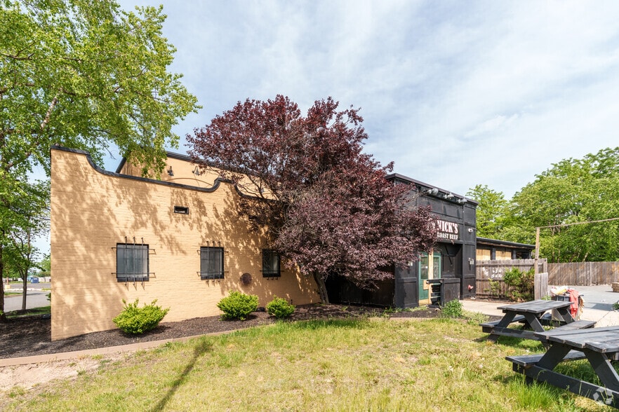 4501 Woodhaven Rd, Philadelphia, PA for sale - Building Photo - Image 2 of 9