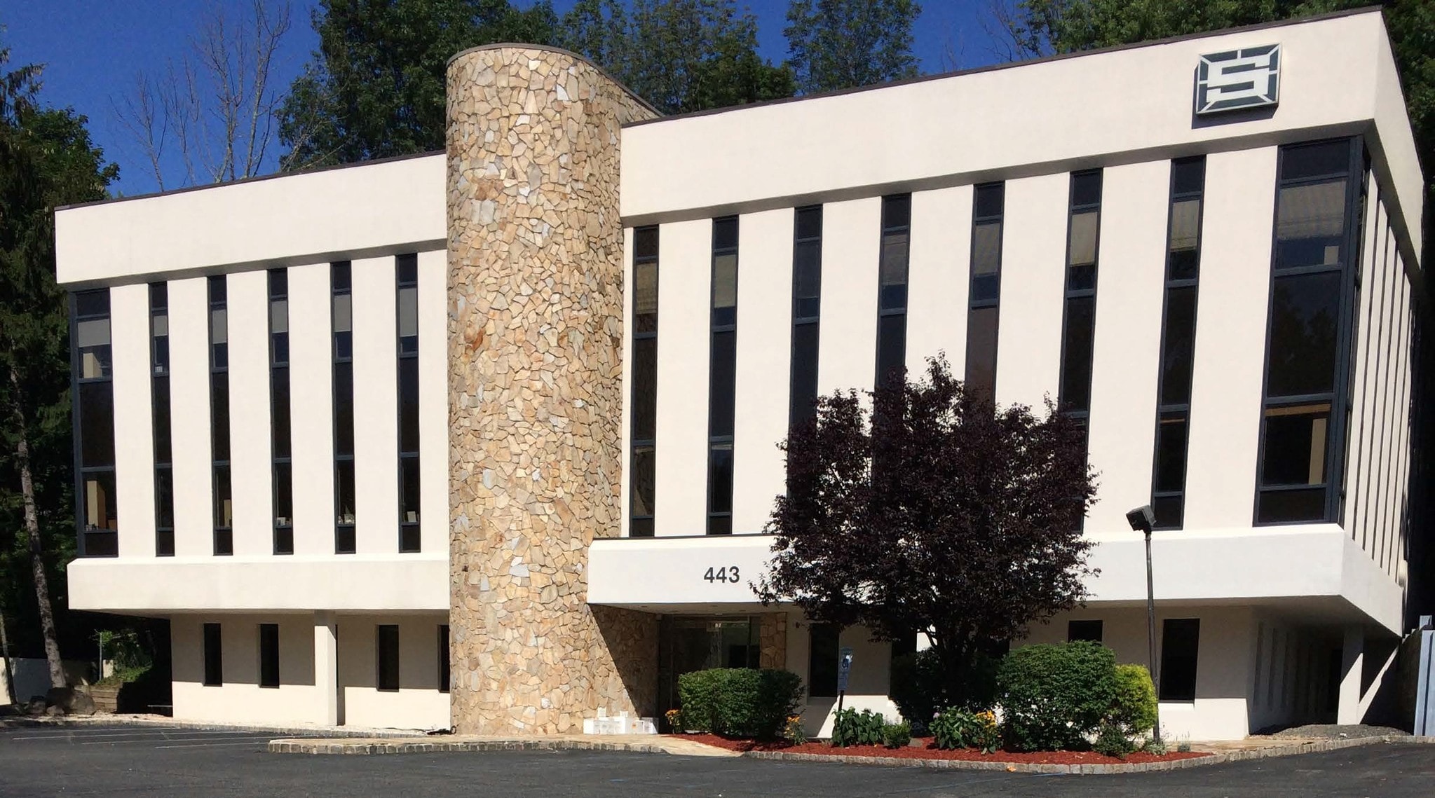 443 Northfield Ave, West Orange, NJ for lease Primary Photo- Image 1 of 9