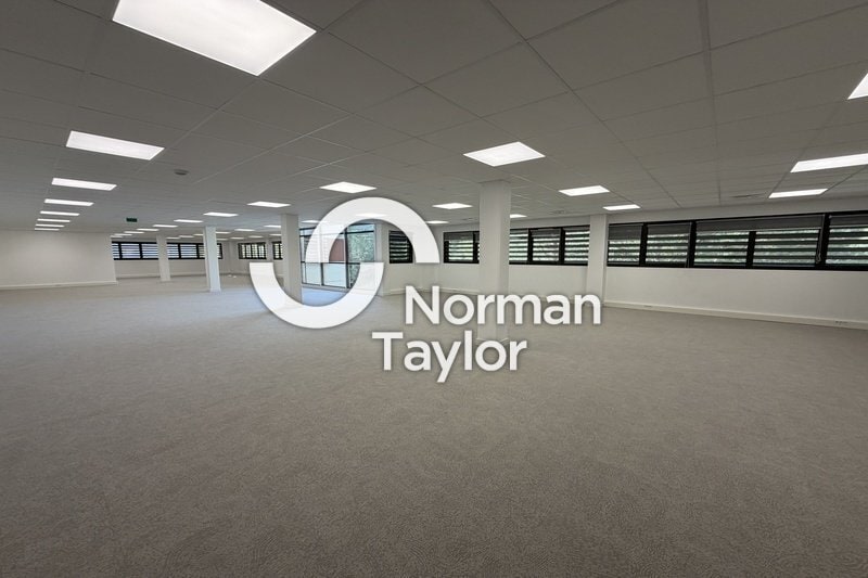 Office in Montpellier for lease - Interior Photo - Image 3 of 11