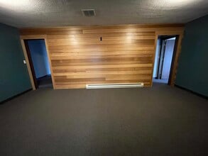 655 A St, Springfield, OR for lease Interior Photo- Image 1 of 8
