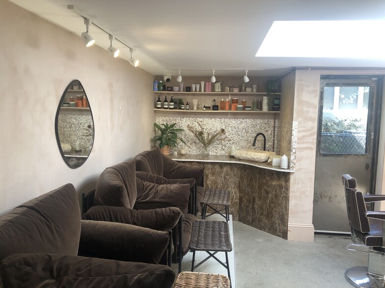 11 Sydney St, Brighton for lease - Interior Photo - Image 3 of 8