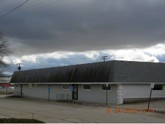 219 E Schwartz St, Salem, IL for lease - Primary Photo - Image 1 of 9