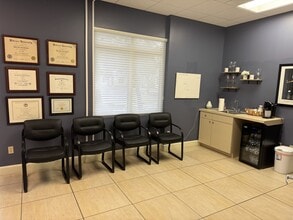 26649-26651 Dublin Woods Cir, Bonita Springs, FL for lease Interior Photo- Image 2 of 5