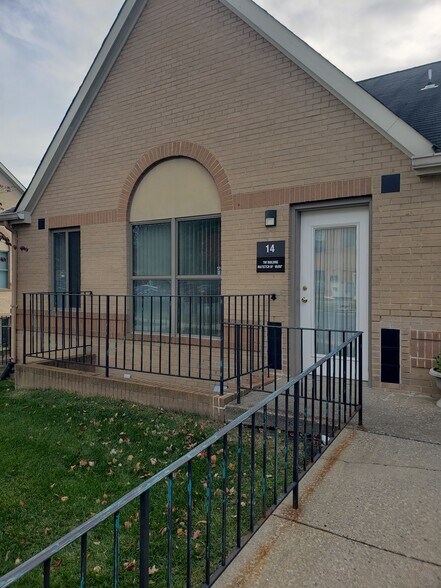 14 Executive Park Ct, Germantown, MD à vendre - Photo du bâtiment - Image 2 de 6