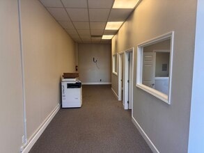 935 Riverside Ave, Paso Robles, CA for lease Interior Photo- Image 2 of 9