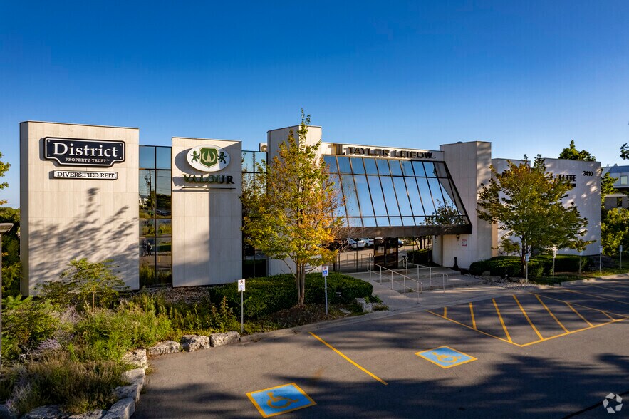 3410 S Service Rd, Burlington, ON à vendre - Photo du bâtiment - Image 1 de 1