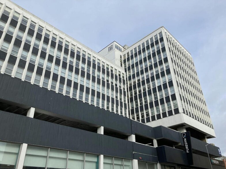 44 North Rd, Brighton for lease - Building Photo - Image 3 of 66