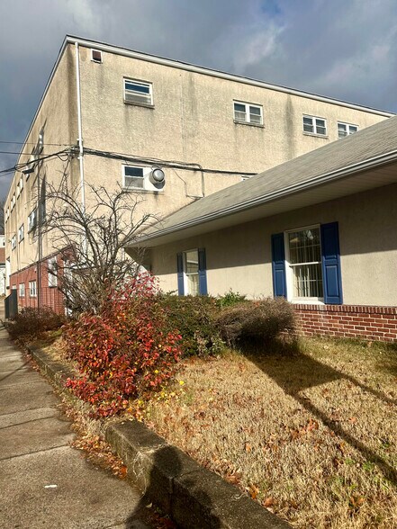 315 E 2nd St, Boyertown, PA à louer - Photo du bâtiment - Image 2 de 6