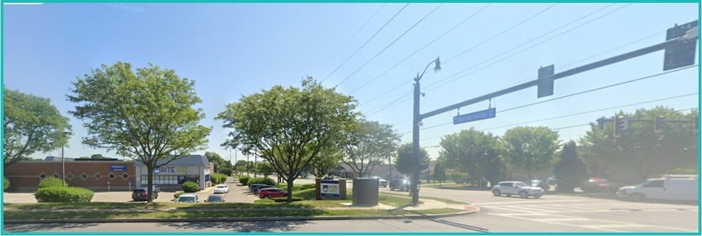 898 S Main St, Centerville, OH for lease - Building Photo - Image 3 of 9