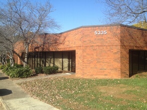 5335 Oakbrook Pky, Norcross, GA for lease Building Photo- Image 1 of 17