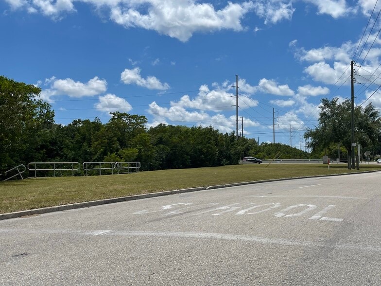 7705 Dr. MLK Blvd, Saint Petersburg, FL for sale - Building Photo - Image 3 of 7