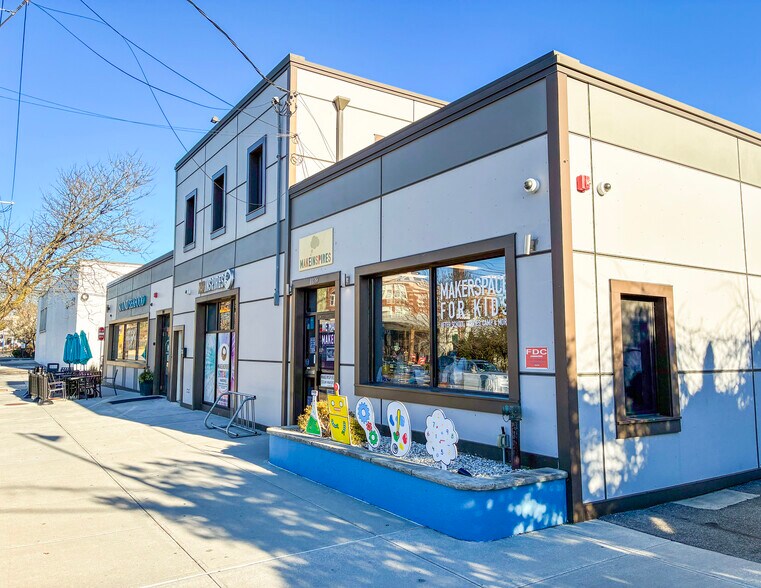 1137-1139 W Boston Post Rd, Mamaroneck, NY à vendre - Photo du bâtiment - Image 2 de 11