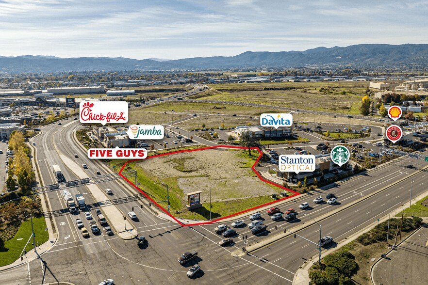 30 Rossanley dr, Medford, OR à vendre - Photo du bâtiment - Image 3 de 39