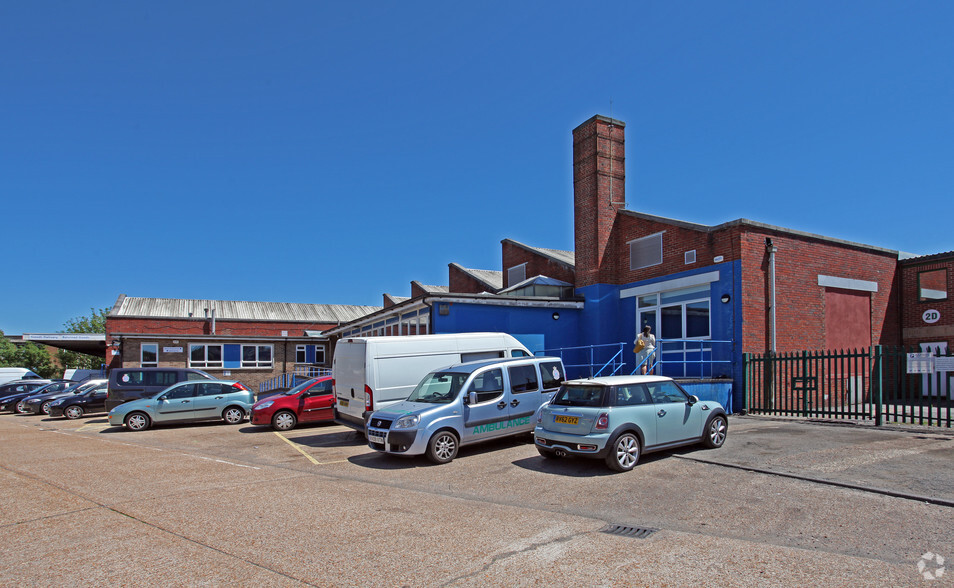 Empress Rd, Southampton for lease - Primary Photo - Image 1 of 4