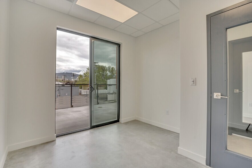 945 S 300 W, Salt Lake City, UT à louer - Photo du bâtiment - Image 2 de 35