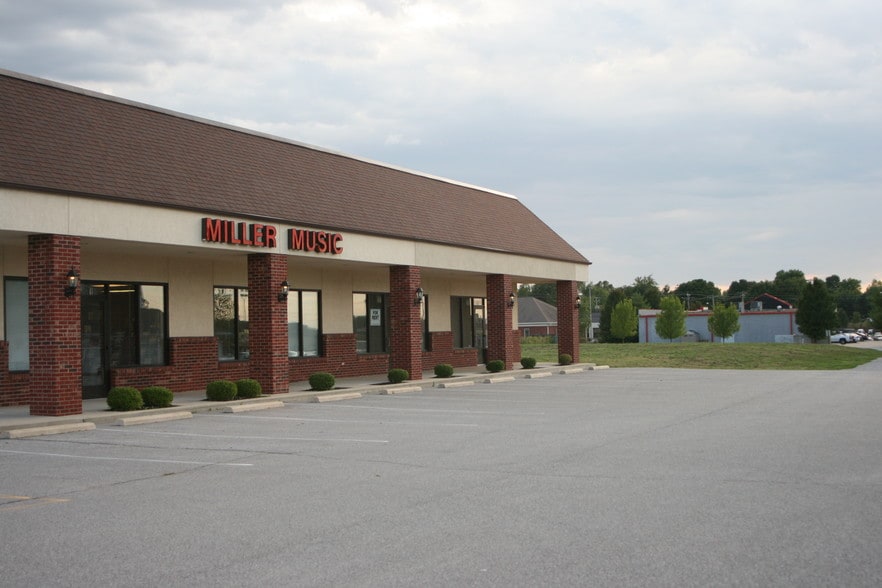 4510 N Illinois St, Swansea, IL for lease - Building Photo - Image 3 of 18