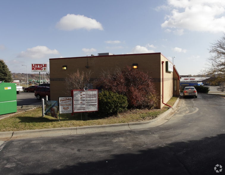 14005 Q St, Omaha, NE for lease - Building Photo - Image 2 of 2