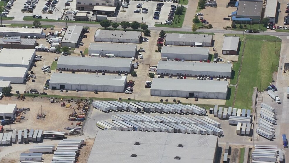 13772-13782 N Lincoln Blvd, Edmond, OK for lease - Aerial Video - Image 2 of 3