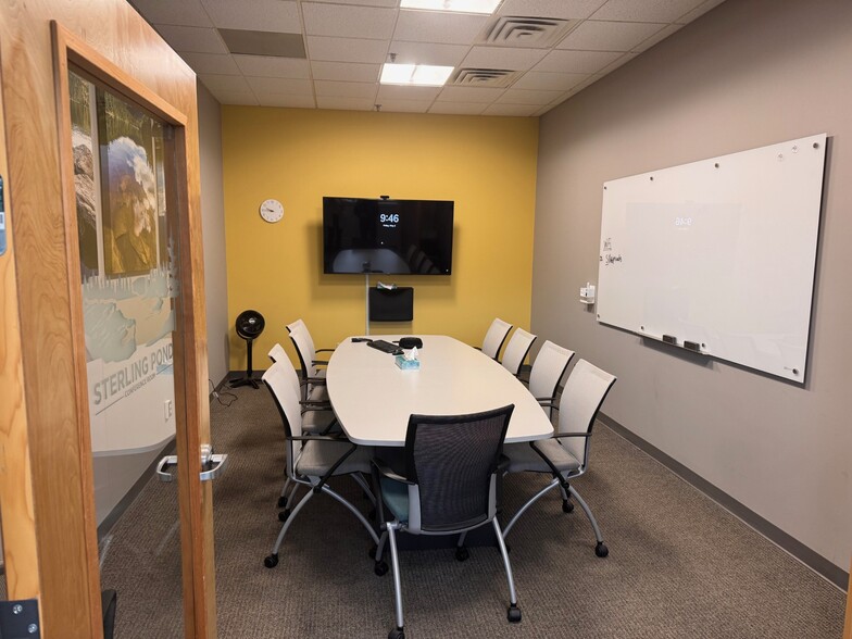 36 River Rd, Essex Junction, VT for lease - Interior Photo - Image 2 of 10