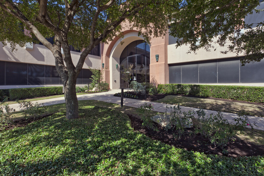 19016 Stone Oak Pky, San Antonio, TX à louer - Photo du b timent - Image 3 de 16