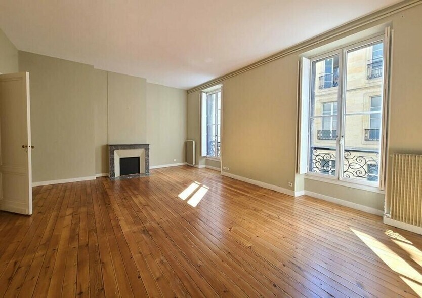 197 Rue Du Temple, Paris for lease - Interior Photo - Image 3 of 6