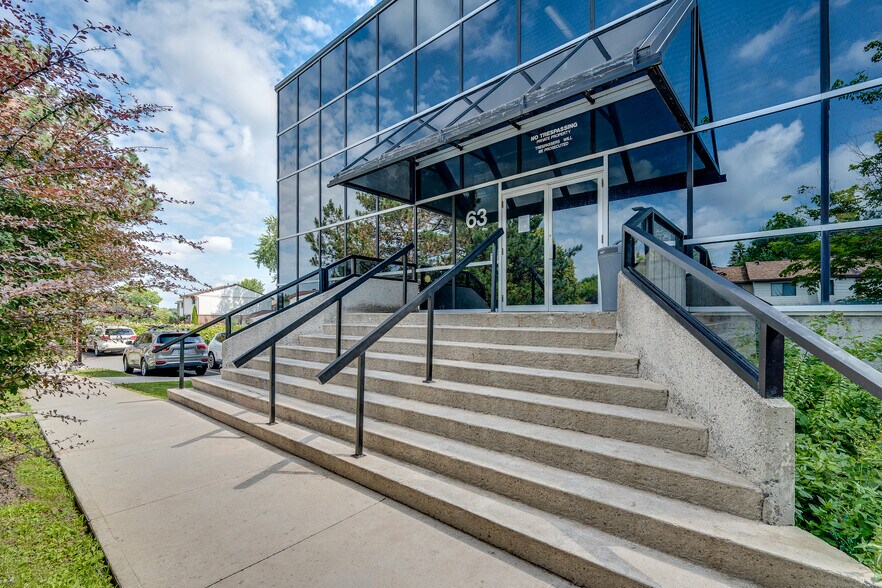 63 Glencoe St, Ottawa, ON à louer - Photo du bâtiment - Image 2 de 6