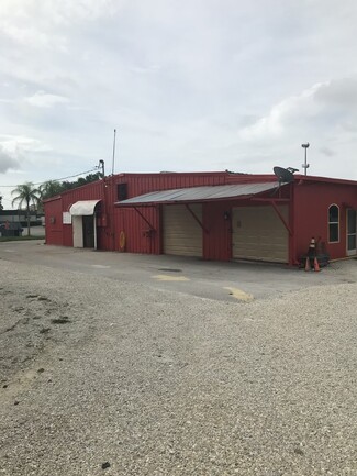 Plus de détails pour 270-272 Beth Stacey Blvd, Lehigh Acres, FL - Industriel à louer