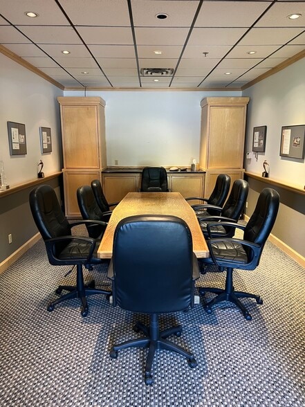 34237 Highway 6, Edwards, CO for lease - Interior Photo - Image 3 of 14