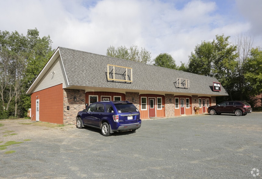 543 State Road 46, Amery, WI for lease - Building Photo - Image 2 of 3