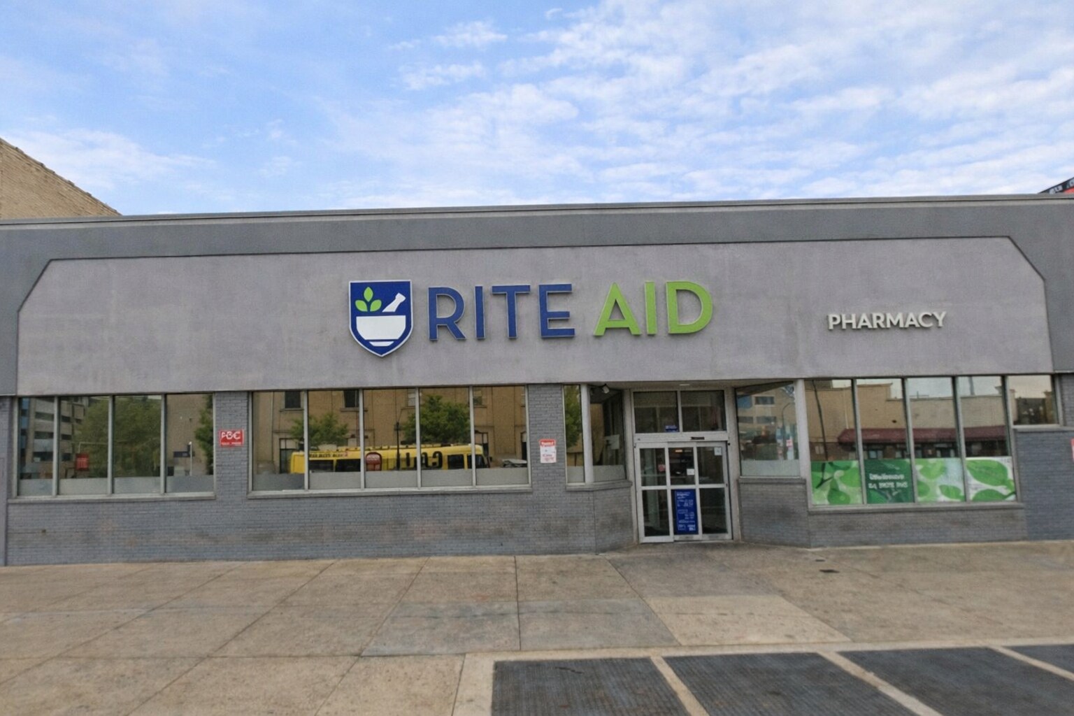 2017 S Broad St, Philadelphia, PA for lease Primary Photo- Image 1 of 3