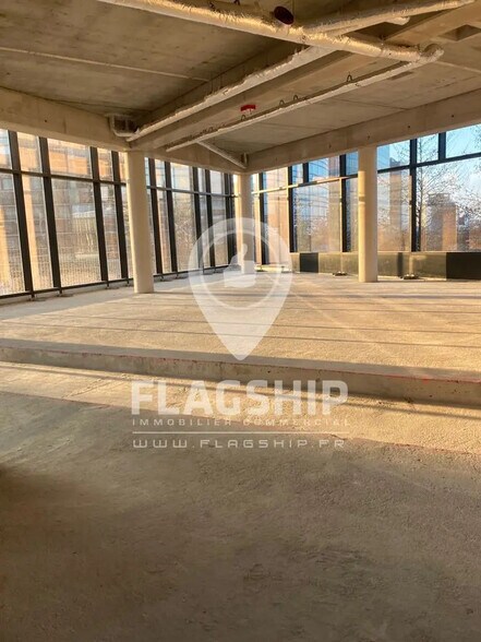 Commerce de détail dans Puteaux à louer - Photo intérieure - Image 2 de 2