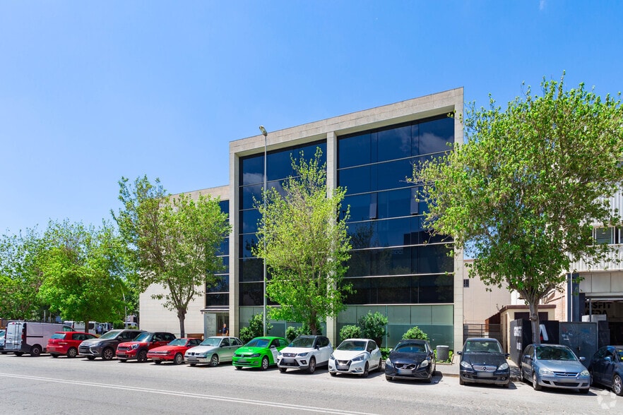Avinguda de la Fama, 16, Cornellà de Llobregat, Barcelona for lease - Building Photo - Image 3 of 4