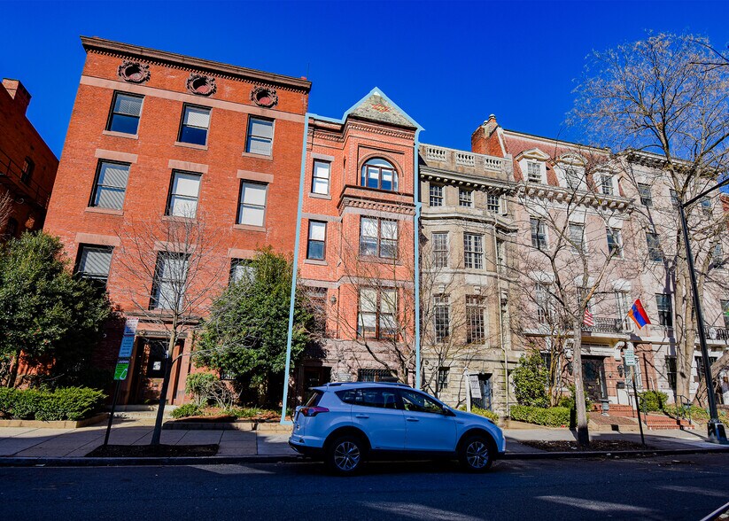 1717 N St NW, Washington, DC à vendre - Photo du bâtiment - Image 1 de 7