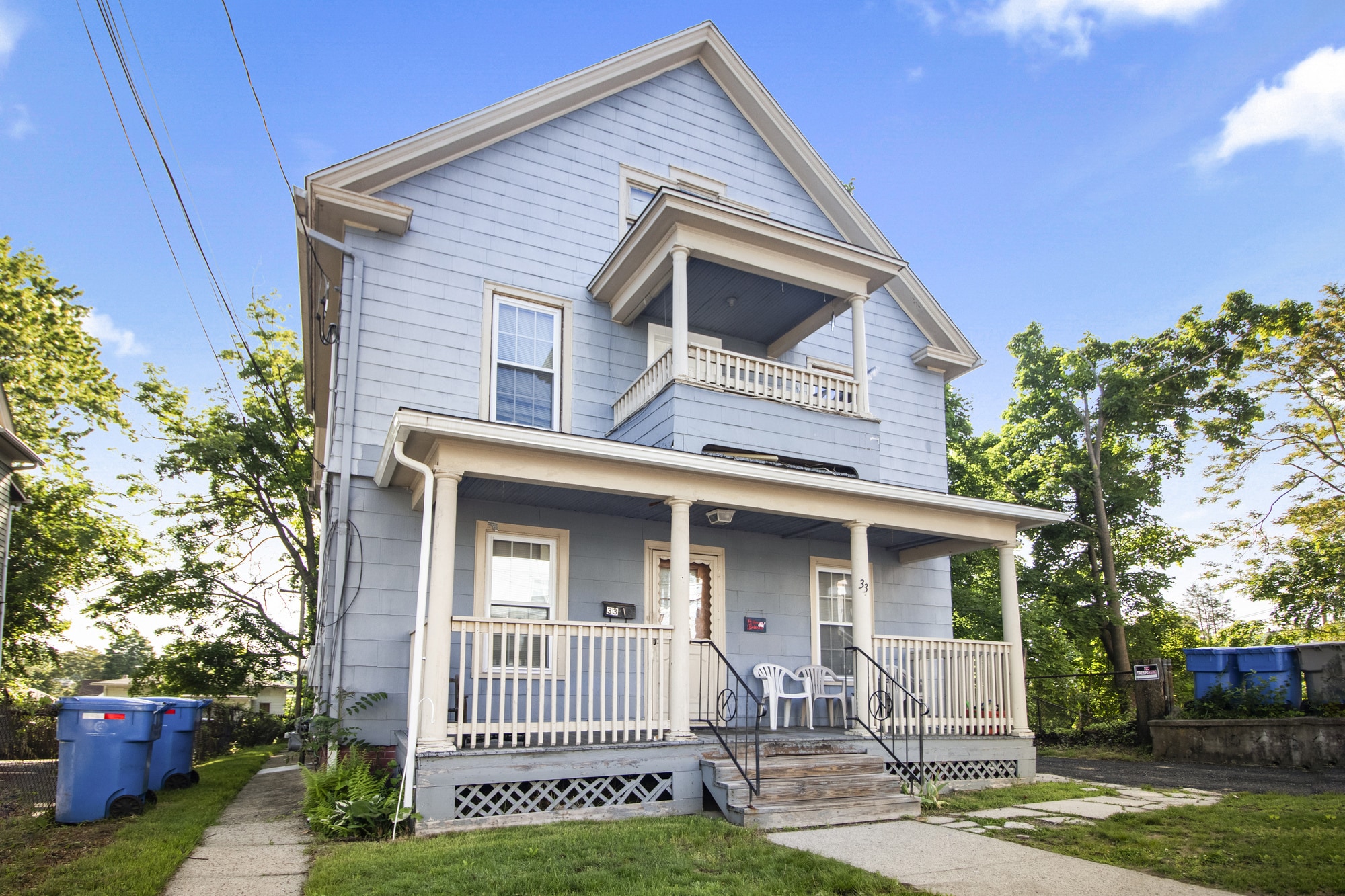 33 Landry St, Bristol, CT à vendre Photo du bâtiment- Image 1 de 3
