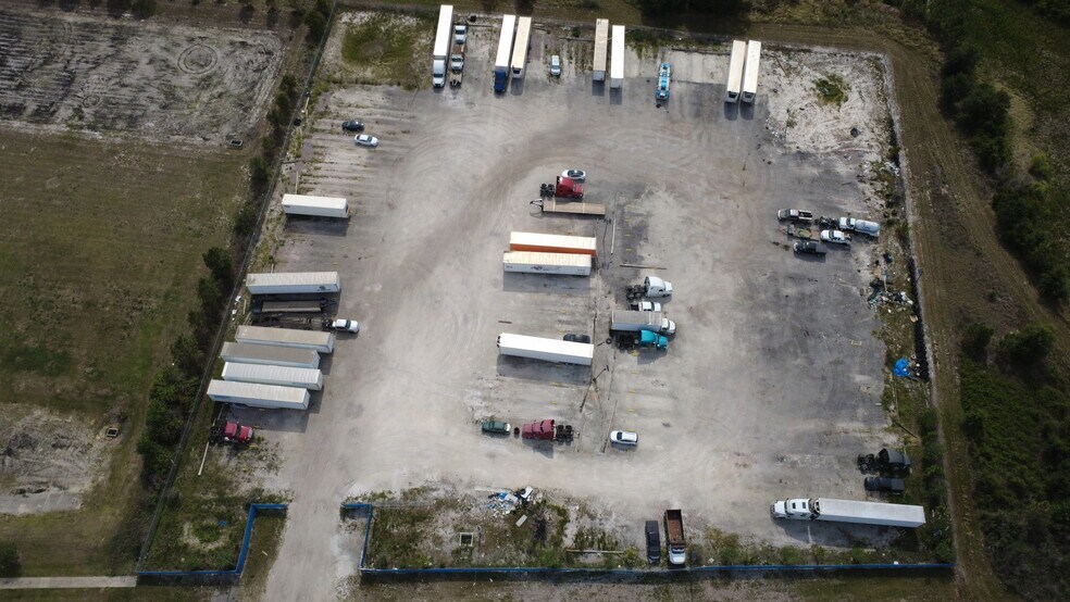 5320 N Combee Rd, Lakeland, FL à vendre - Photo du bâtiment - Image 2 de 17