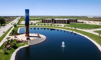 Plus de détails pour 12421 Meredith Dr, Urbandale, IA - Bureau à louer