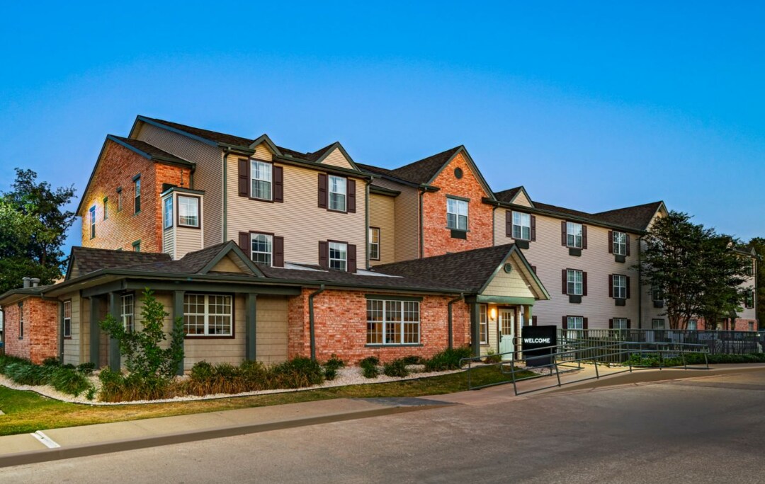1300 University Dr E, College Station, TX à vendre Photo principale- Image 1 de 20