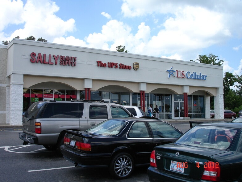 1440-1480 Jeffreys Rd, Rocky Mount, NC à louer - Photo du bâtiment - Image 2 de 12