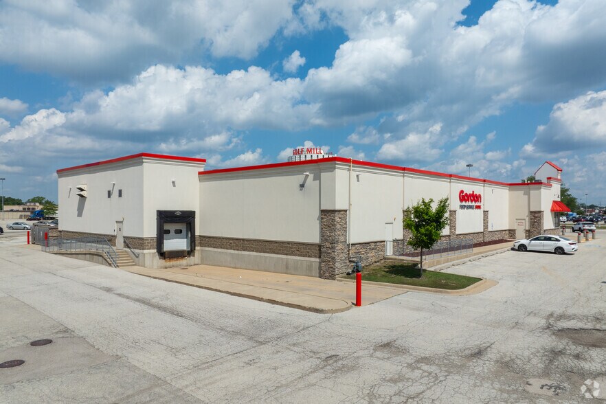 50 N Golf Mill Ctr, Niles, IL à vendre - Photo du bâtiment - Image 2 de 5