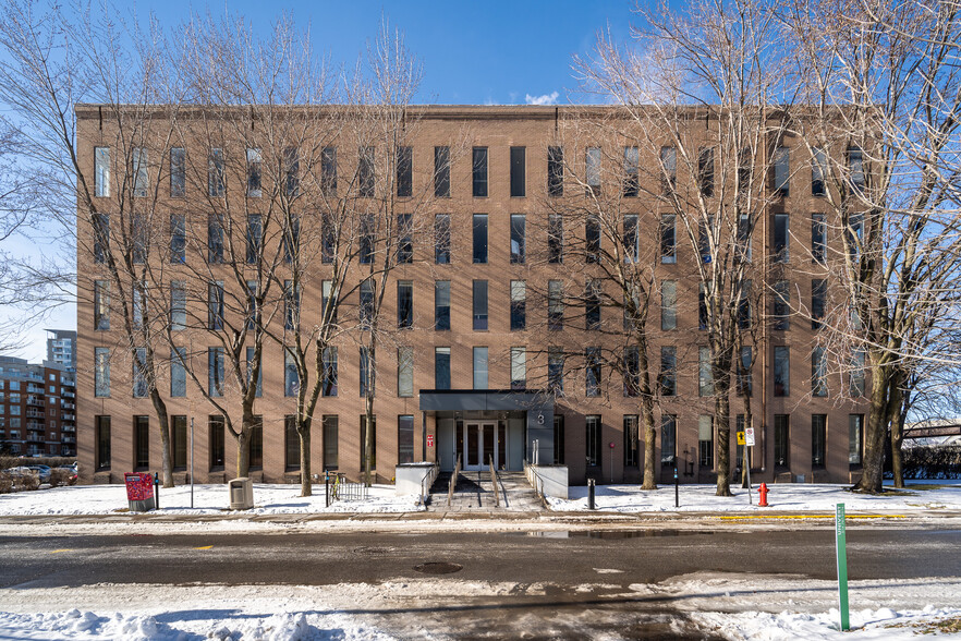 3 Pl du Commerce, Montréal, QC à louer - Photo du bâtiment - Image 2 de 23