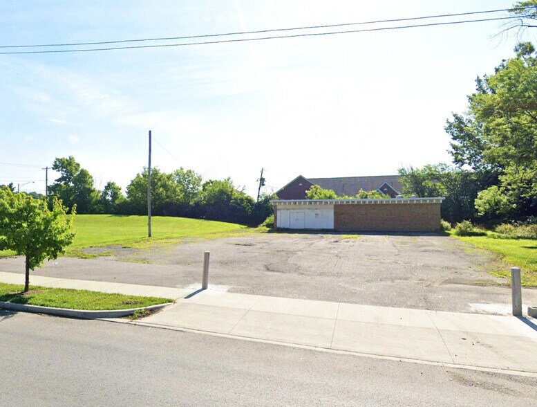 2060 Brentnell Ave, Columbus, OH à vendre - Photo principale - Image 1 de 34