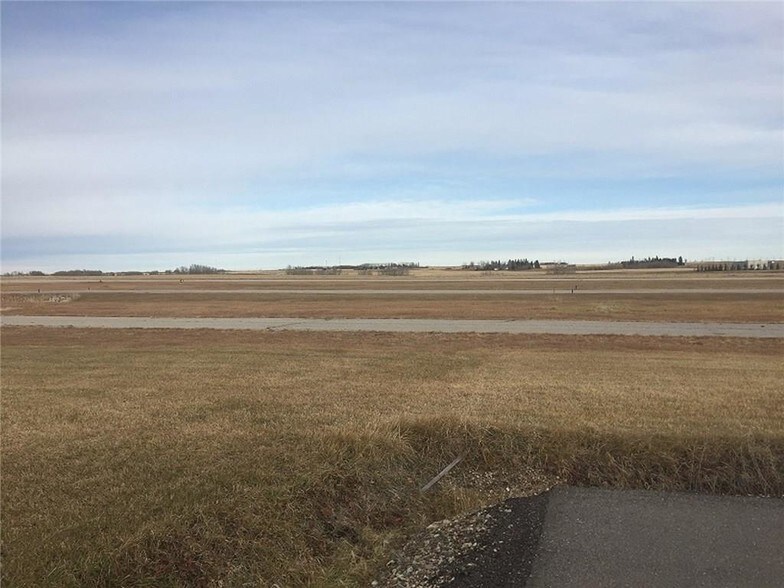 39 Mountain View Regional Airport Rd, Mountain View County, AB for sale - Primary Photo - Image 1 of 1