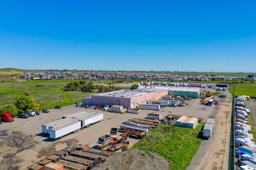 5054 Peabody Rd, Fairfield, CA à vendre - Photo du bâtiment - Image 1 de 7