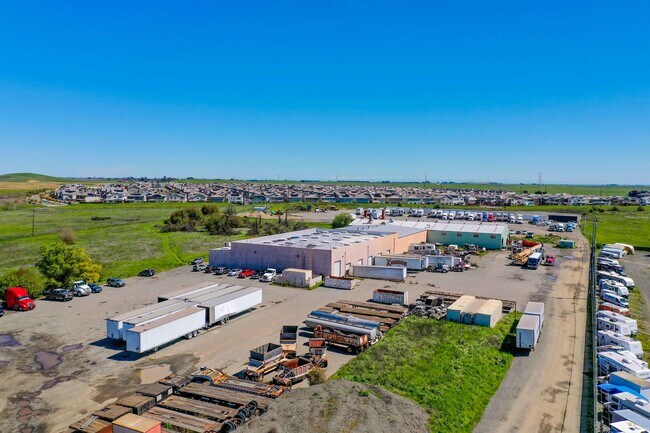 Plus de détails pour 5054 Peabody Rd, Fairfield, CA - Industriel à louer