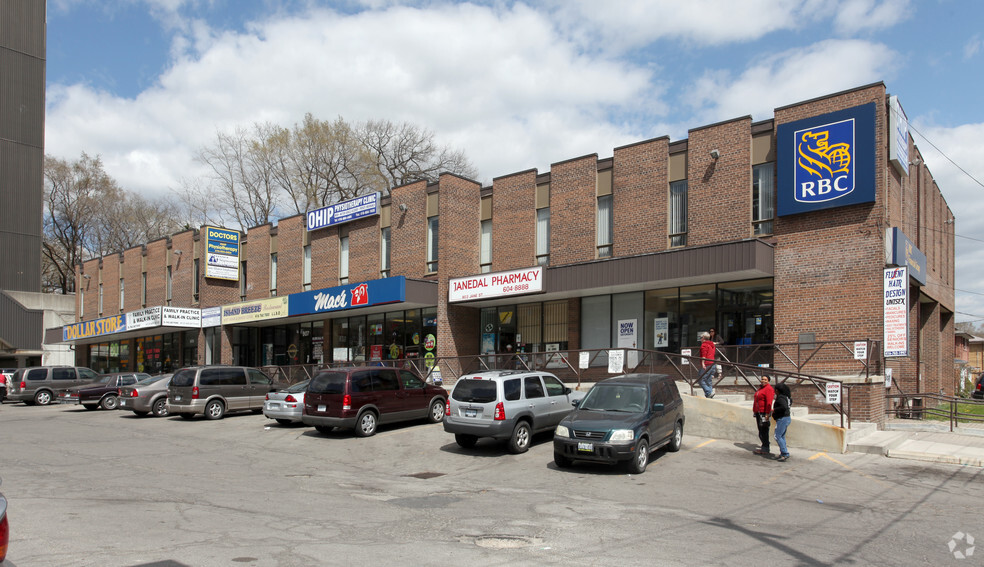 901-911 Jane St, Toronto, ON for lease - Primary Photo - Image 1 of 3