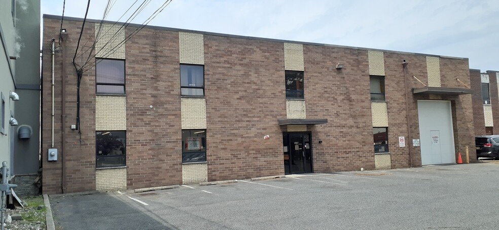 279 Huyler St, South Hackensack, NJ for lease - Building Photo - Image 2 of 8