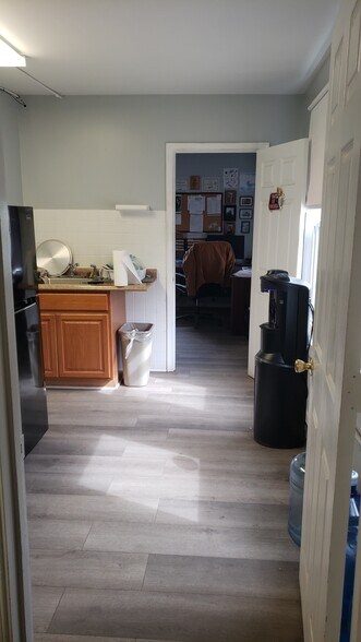 10301 Richmond Hwy, Lorton, VA à vendre - Photo du bâtiment - Image 3 de 5