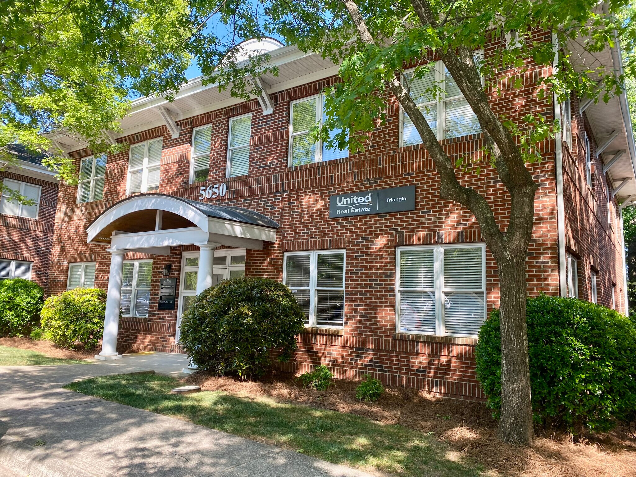 5650 Six Forks Rd, Raleigh, NC à louer Photo du bâtiment- Image 1 de 11