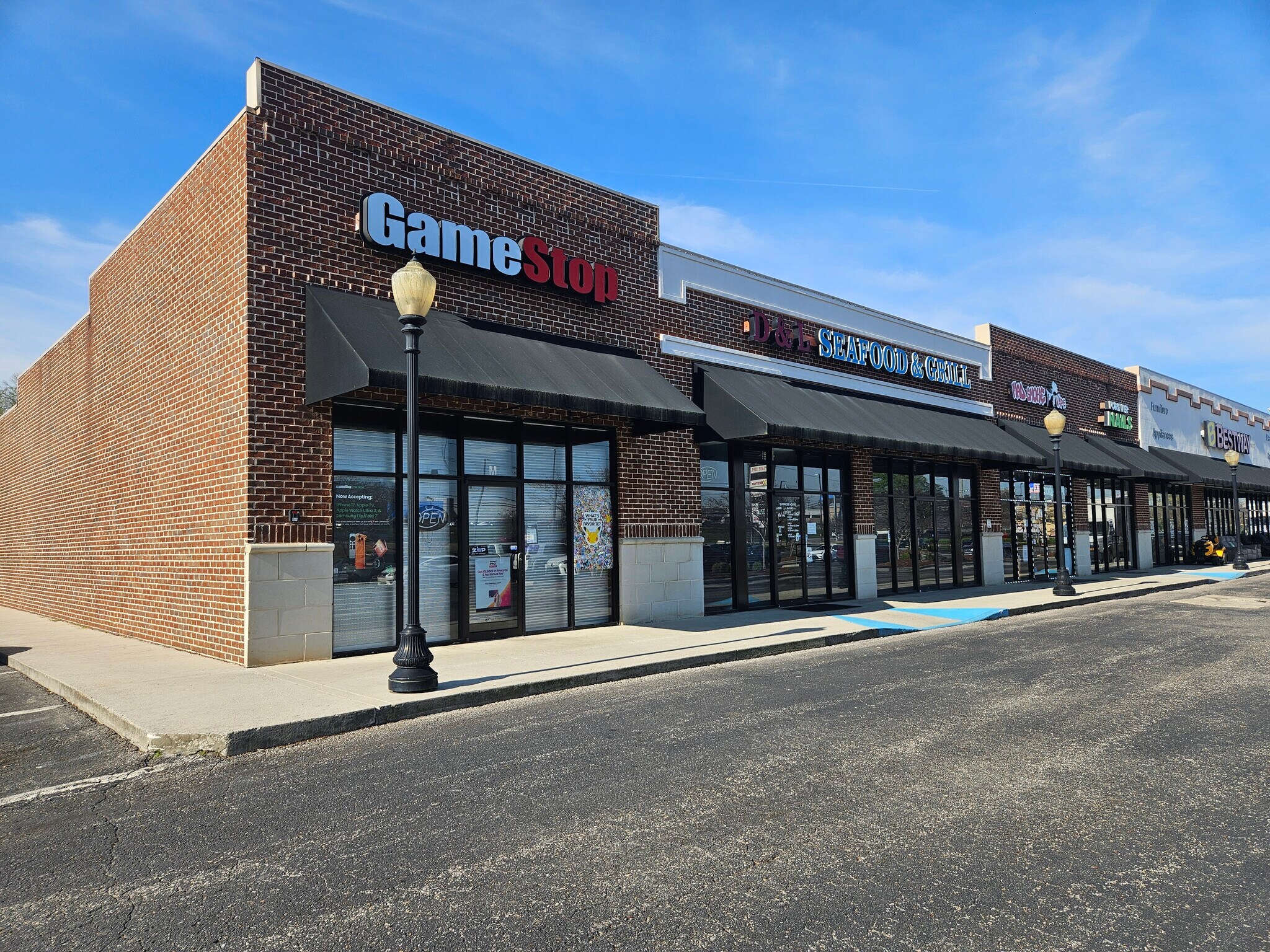 229 French Farms Blvd, Athens, AL à louer Photo principale- Image 1 de 6